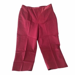 Izod Women’s stretch coral Capri pants Size 12